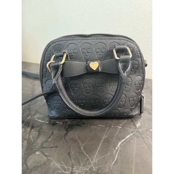 Betsey Johnson Black Skull Embossed Satchel & Crossbody Bag Set - Picture 3 of 9